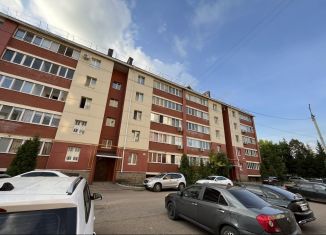 Продам 2-комнатную квартиру, 49 м2, Республика Башкортостан, улица Чапаева, 4А