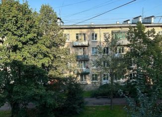 Продам 2-ком. квартиру, 42.9 м2, Колпино, Октябрьская улица, 43