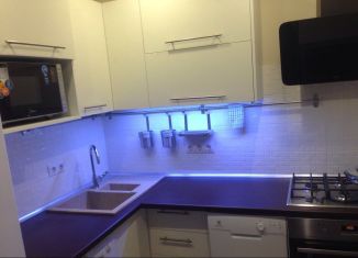 Продам трехкомнатную квартиру, 43 м2, Сочи, улица Чебрикова, 9А, микрорайон Больничный Городок