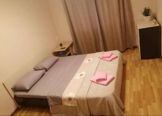 Двухкомнатная квартира в аренду, 70 м2, Армавир, Азовская улица, 48