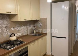 Сдается в аренду 3-ком. квартира, 80 м2, Москва, улица Раевского, 3, улица Раевского