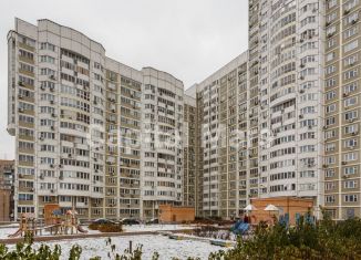 Сдам в аренду трехкомнатную квартиру, 84 м2, Москва, 8-я улица Соколиной Горы, 8к2, станция Соколиная Гора