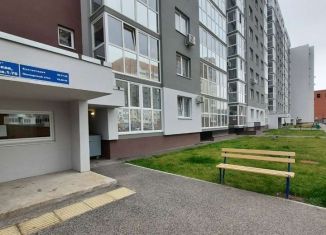 Сдам 1-комнатную квартиру, 39 м2, Тольятти, Ленинградская улица, 68Б