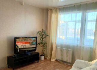 Сдача в аренду 1-ком. квартиры, 32 м2, Дзержинск, улица Петрищева, 19