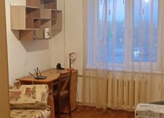 Сдается двухкомнатная квартира, 50.2 м2, Курганская область, улица Алексеева, 3
