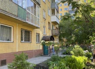 Аренда двухкомнатной квартиры, 43 м2, Новосибирск, улица Зорге