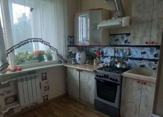 Продажа 3-комнатной квартиры, 64 м2, посёлок городского типа Янтарный, Советская улица, 118