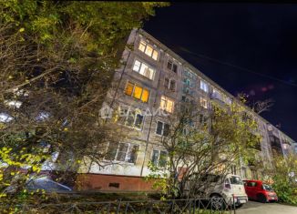 Продается однокомнатная квартира, 31 м2, Санкт-Петербург, Бассейная улица, 65, метро Парк Победы