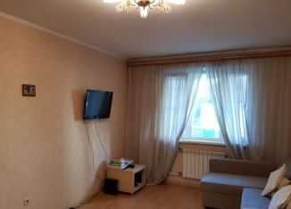 Сдам 1-ком. квартиру, 38 м2, Москва, улица Новаторов, 36к2