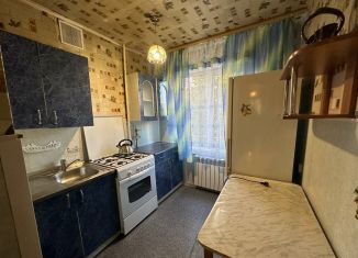 Трехкомнатная квартира в аренду, 62 м2, Железногорск, улица Гагарина, 17к1