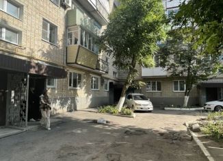 Продажа 4-ком. квартиры, 100 м2, Азов, переулок Димитрова, 34