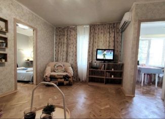 Продаю 3-комнатную квартиру, 48 м2, Сочи, Курортный проспект