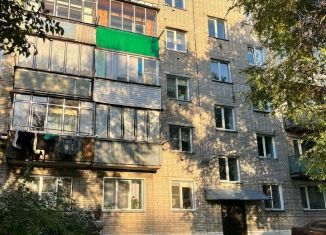Продаю трехкомнатную квартиру, 58 м2, Новосибирская область, рабочий посёлок Коченёво, 134