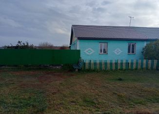 Продажа четырехкомнатной квартиры, 72.7 м2, село Черниговка, Школьная улица, 171