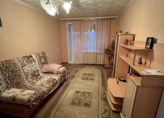 Сдается двухкомнатная квартира, 44.5 м2, Краснокамск, улица Калинина, 10