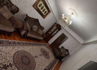 Продается 2-комнатная квартира, 92 м2, Махачкала, улица Гаджи Алибегова, 78, Кировский район