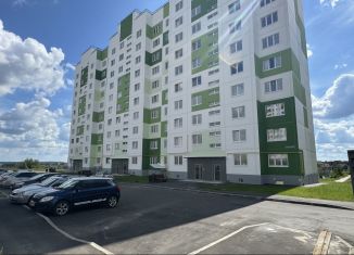 Продается 2-комнатная квартира, 73.7 м2, Смоленск, улица Попова, 125А