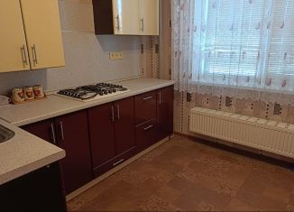 Продаю 1-ком. квартиру, 30 м2, село Верзилово, Преображенский проспект, 11