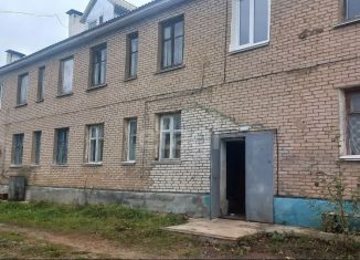 2-комнатная квартира на продажу, 43.2 м2, поселок городского типа Монастырщина, Советская улица, 34