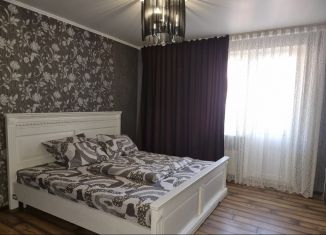 Сдается 2-ком. квартира, 64 м2, Новороссийск, проспект Ленина, 103