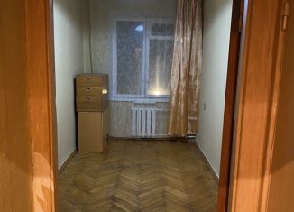 Сдача в аренду трехкомнатной квартиры, 55 м2, Москва, Кастанаевская улица, 36к1