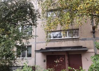 Сдаю в аренду 2-ком. квартиру, 47 м2, Санкт-Петербург, улица Ярослава Гашека, 10/85