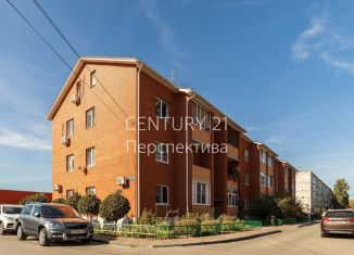 Продается трехкомнатная квартира, 75 м2, село Софьино, село Софьино, 15/4