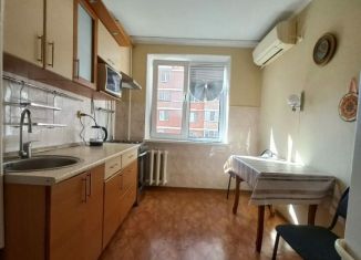 Аренда двухкомнатной квартиры, 55 м2, Краснодар, Школьная улица, 13/2