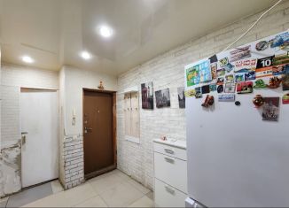 Продается 3-комнатная квартира, 50 м2, Ковров, улица Калинина, 8