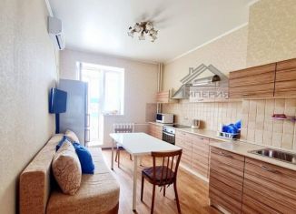 Продажа 1-ком. квартиры, 53 м2, Казань, улица Адоратского, 1А