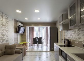 2-комнатная квартира в аренду, 40 м2, Сочи, улица 50 лет СССР, 5