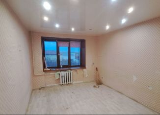 Продаю 1-ком. квартиру, 17 м2, Реж, улица Бажова, 13