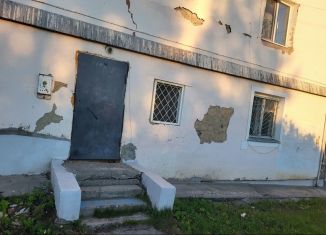 Продаю 1-комнатную квартиру, 30 м2, Серов, Белореченская улица, 1