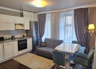 Продам 2-ком. квартиру, 45 м2, Москва, Фитарёвская улица, 21