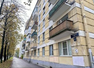 Сдам в аренду 2-ком. квартиру, 43 м2, Санкт-Петербург, Алтайская улица, 27, Московский район