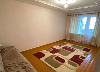 Трехкомнатная квартира в аренду, 78 м2, Хасавюрт, улица С-М. Абубакарова