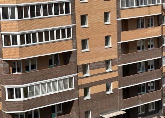 Продается 3-комнатная квартира, 89.5 м2, Красноярск, Советский район, улица Шахтёров, 8