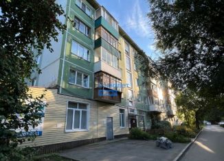 Продается 4-ком. квартира, 60 м2, Бийск, Ленинградская улица, 111