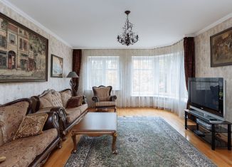 Продам 4-ком. квартиру, 140 м2, Калининградская область, улица Алябьева, 12