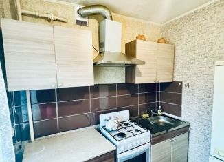 Продажа 3-комнатной квартиры, 45 м2, Саратовская область, проспект Строителей, 38