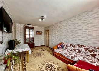 Продам 3-ком. квартиру, 60 м2, Ленинградская область, Советская улица, 48