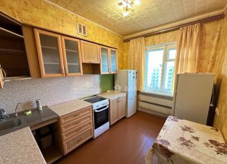 Сдам в аренду 1-комнатную квартиру, 37 м2, Северодвинск, улица Ломоносова, 95