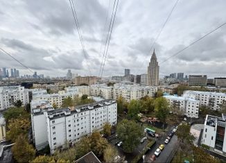 Продается 2-ком. квартира, 51 м2, Москва, улица Правды, 5