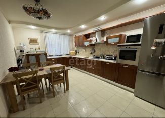 Продам 3-комнатную квартиру, 108 м2, Казань, улица Гарифьянова, 38Б, Приволжский район