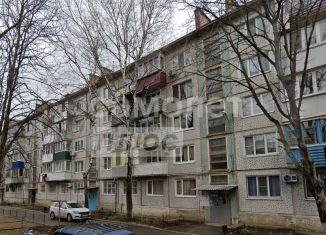 Продажа 3-комнатной квартиры, 70 м2, Армавир, улица Тимирязева, 82А