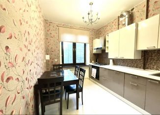 Аренда трехкомнатной квартиры, 82 м2, Калуга, улица Чичерина, 17