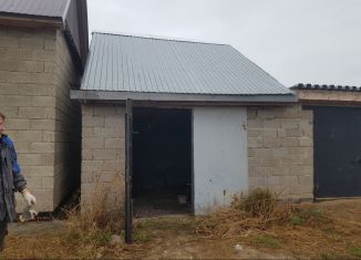 Продается гараж, 20 м2, поселок городского типа Алексеевское, улица Есенина, 1
