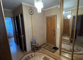 Сдается в аренду 2-ком. квартира, 52 м2, Смоленск, улица Багратиона, 5