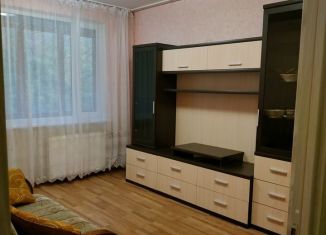 Сдам в аренду 1-комнатную квартиру, 36 м2, Петергоф, улица Шахматова, 16