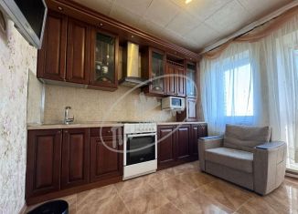 Продам 1-ком. квартиру, 40 м2, Калужская область, улица Салтыкова-Щедрина, 23